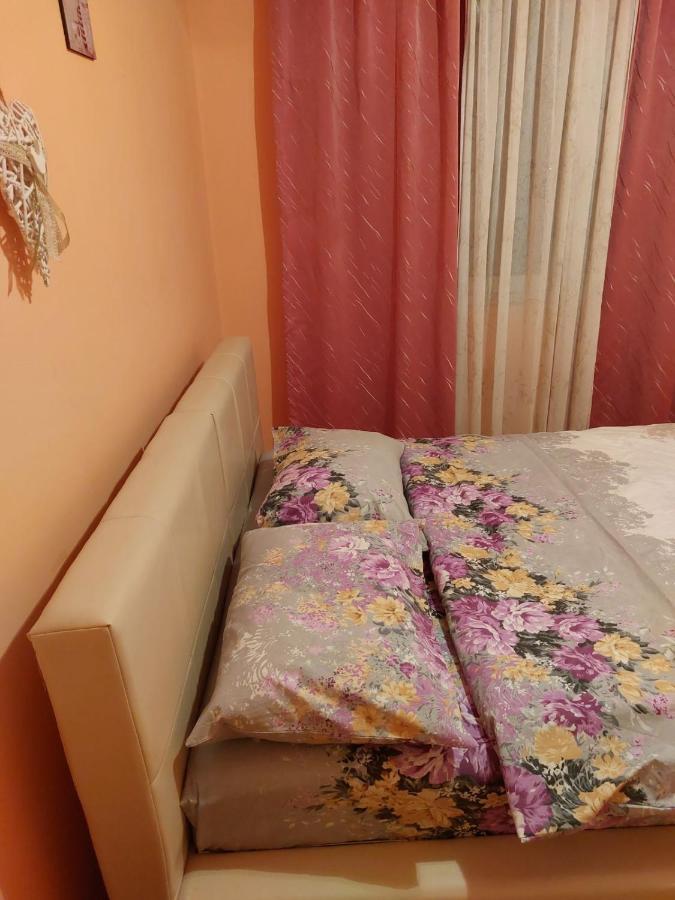 Apartman Una Kruševac Exterior foto